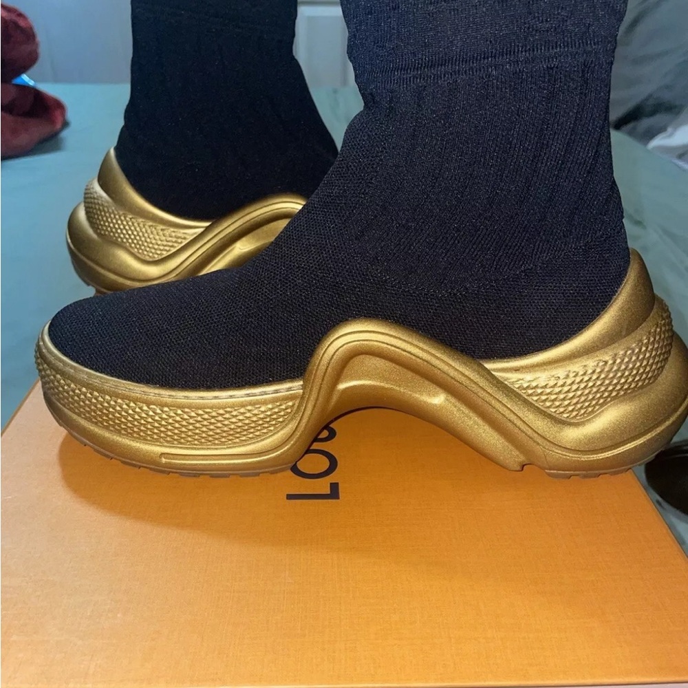 Louis Vuitton New in Box Archlight Sock Sneaker Black and Gold size 35 - Picture 9 of 9